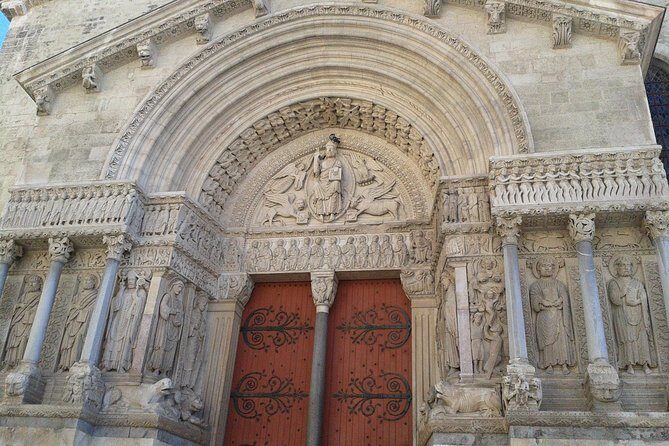 Arles, Les Baux and Saint Remy de Provence from Marseille - Price and logistics: is $185.73 good value?