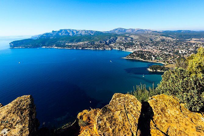 Cassis ancient fishing port, Calanques & spectacular Cap Canaille private tour - Why Cassis and the Calanques Work Best as a Private 7.5-Hour Day