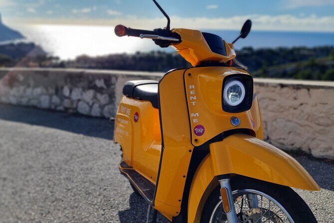 E-motorbike virtual guided tour in Marseille - Price and time: what you really get for $82.21