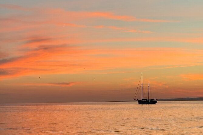 Evening cruise at sunset - Who This Sunset Cruise Fits Best (and Who Should Think Twice)