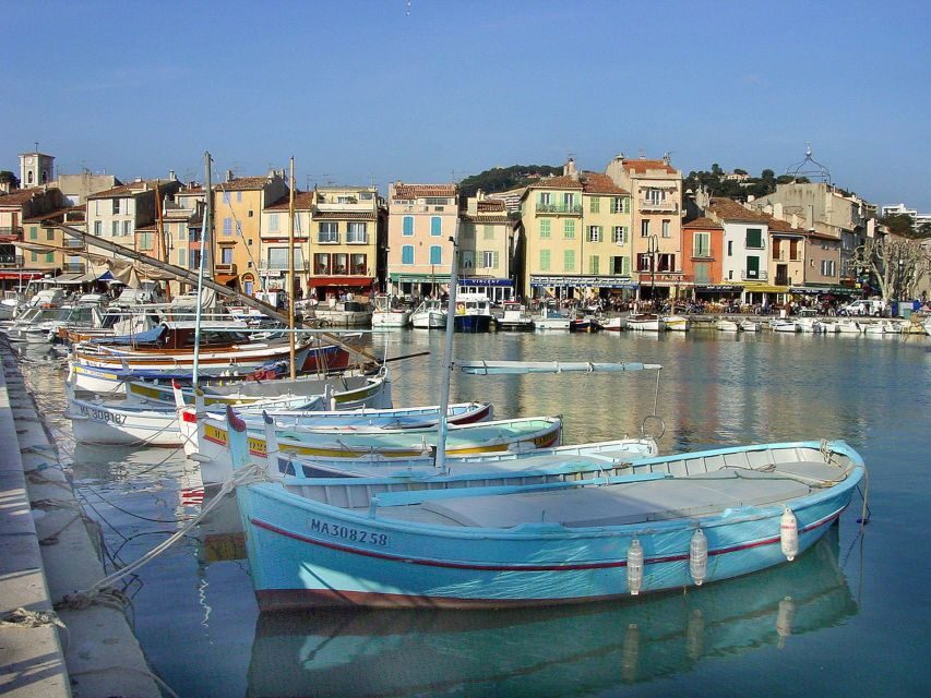 From Aix-en-Provence: Cassis Tour with Cap Canaille Stop - Optional 1-hour calanques cruise: what you gain