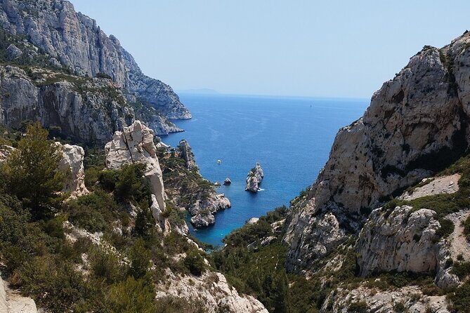 Guided hike in the Calanques National Park - The walk inside Parc National des Calanques: effort level and trail reality