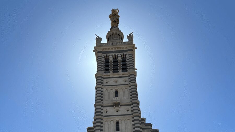 Guided tour in the heart of Marseille! - Noailles district: two famous Marseille institutions in one stop