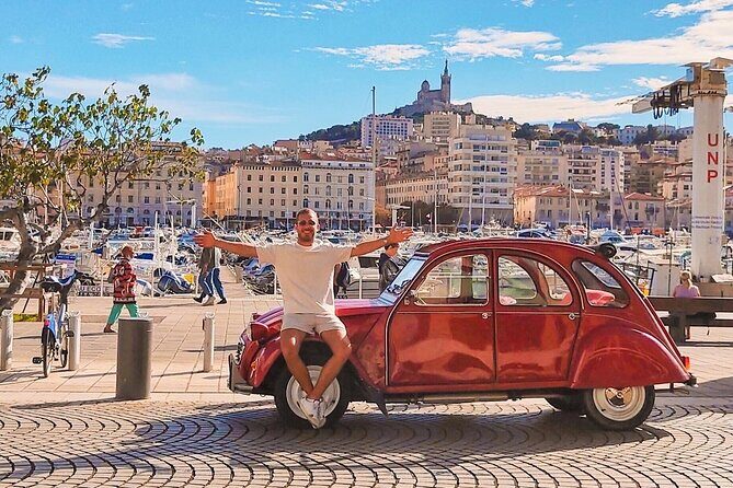 Half-day Marseille private tour by vintage Citroën - From the Old Port to Le Panier: getting your bearings fast