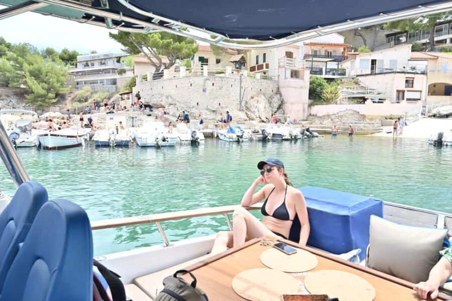 Marseille: Boat Tour to the Calanques of the Blue Coast - Eco-Friendly Catamaran Cruising: Comfort and Group Size