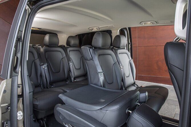 Marseille by Yourself with English Chauffeur by Van 6h Disposal - Key points at a glance