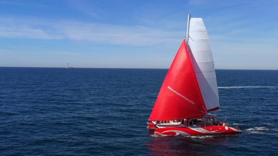 Marseille : Calanques Catamaran Cruise with Lunch & Wine - Snorkeling in the Calanques National Park: gear, wetsuits, and what you might see