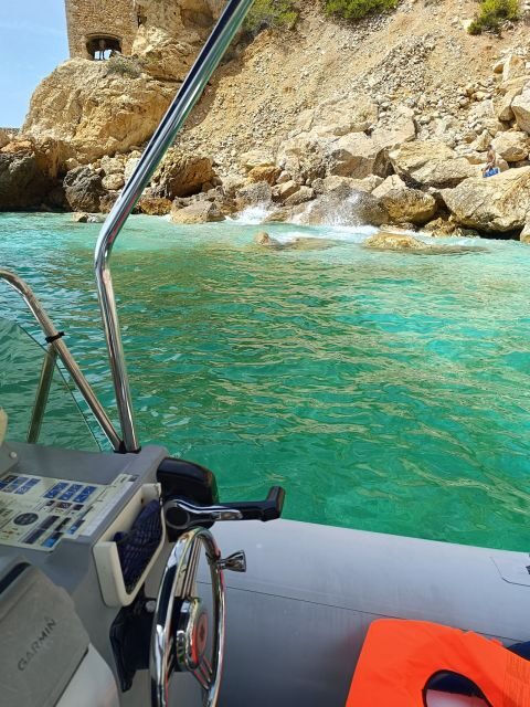 Marseille: Calanques Côte Bleue Marine Park Boat Cruise - Why the guides matter as much as the scenery