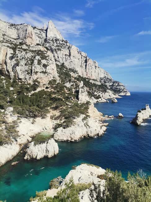 Marseille: Calanques National Park Guided Hike with Picnic - Who should book this guided Calanques hike (and who should skip it)