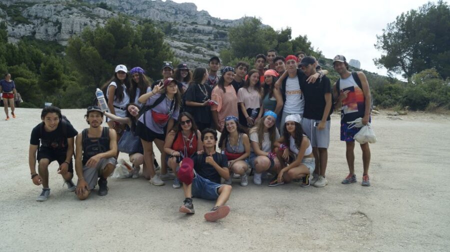 Marseille: Calanques National Park Guided Hike with Picnic - The guide experience: plant talk, history stories, and safety checks