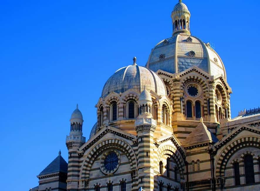 Marseille, Cassis & Aix-en-Provence Full-day tour - Cassis old port stroll, plus a Wednesday market bonus