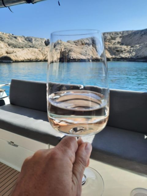 Marseille: Catamaran cruise to discover Frioul Islands - Cruising back to Marseille Old Port: the last 30 minutes