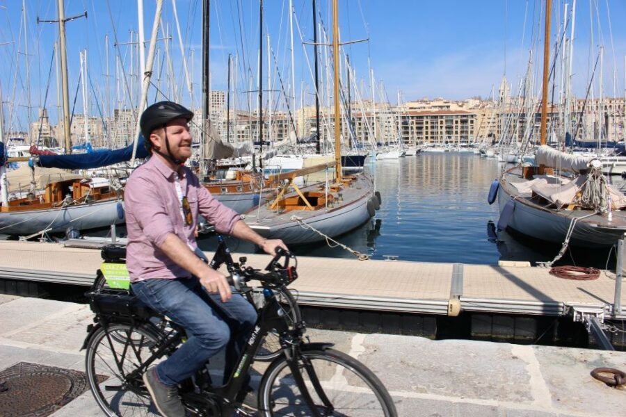 Marseille: E-bike Virtual Guided Tour - Panier district coffee stop: where you slow down