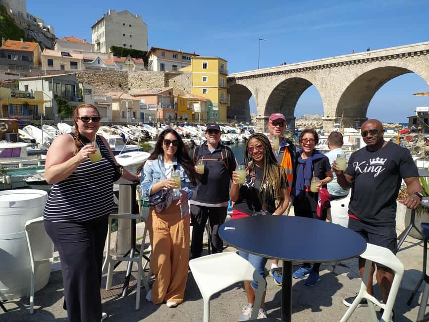 Marseille entre mer, colline et quartiers de caractères - Starting at the Vieux-Port: instant orientation