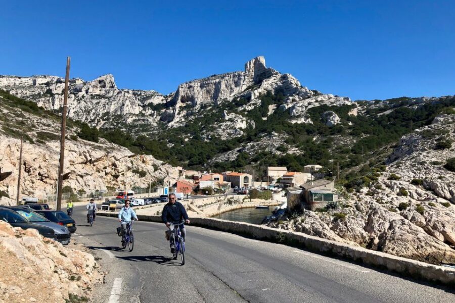 Marseille: Full-Day Guided E-Bike Coast & Calanques Tour - Parks like Pastré or Borely: a softer landing after sightseeing