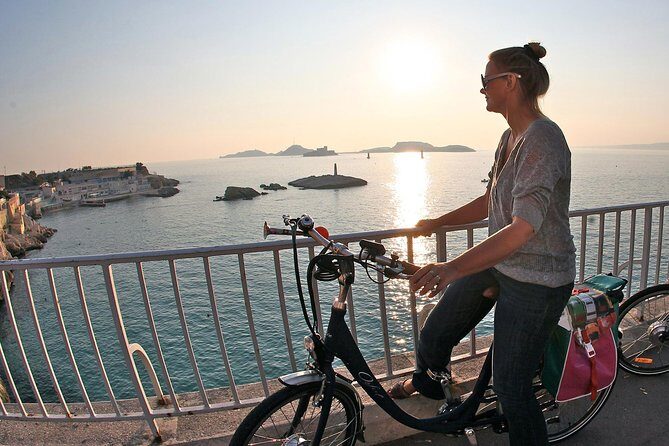 Marseille Grand E-Bike Tour : "le tour du Fada" - Vallon des Auffes: tiny harbor energy