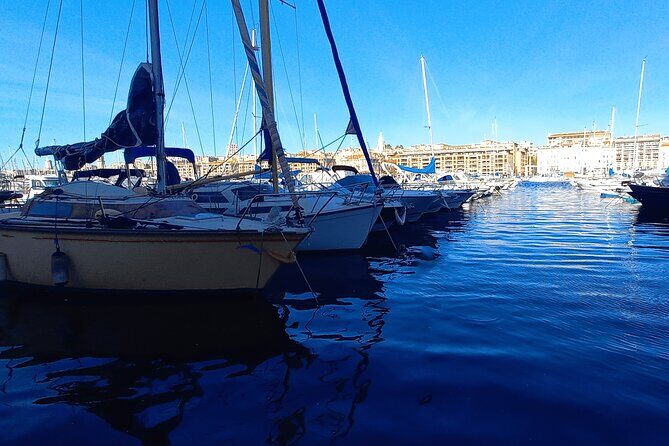 Marseille Guided Tour for 2.5 Hours with a Bilingual Local Guide - Quai de Rive Neuve: Port Life, 20th-Century Stories, and Your Dinner Setup