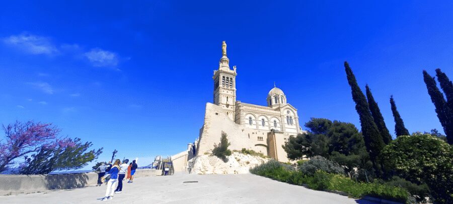 Marseille: Half-Day City Highlights Guided Walking Tour - Key highlights you’ll feel from the first blocks