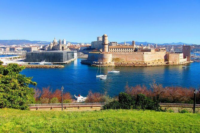Marseille Highlights & Wine Tasting Day Tour from Marseille - Air-conditioned minivan and round-trip transport: less stress, more sightseeing