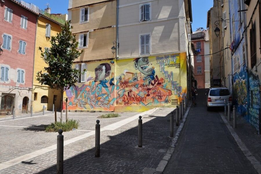 Marseille: Jewish Heritage Tour - Getting moving: pickup and a minivan with A/C and WiFi