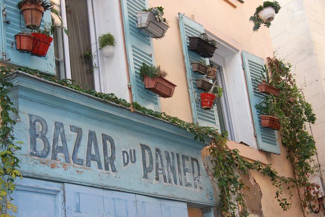 Marseille Miam Miam Food tour - Street art, frescoes, and the corners you’ll actually notice