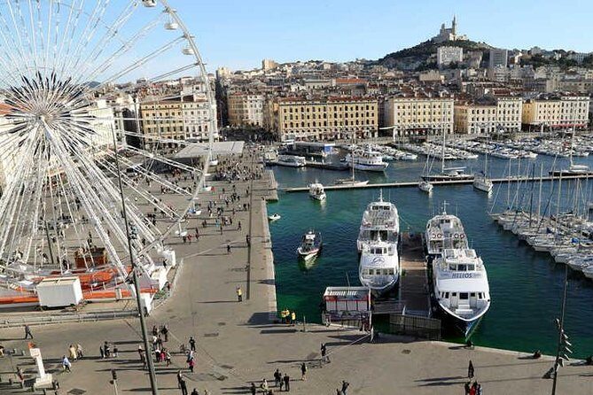 Marseille Old District : Private Walking Tour - Starting at Hôtel de Ville: practical meeting point, smoother first minutes