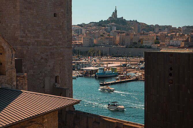 Marseille Old Town Exploration Game and Tour - MuCEM: solving puzzles at the Museum of Civilisations