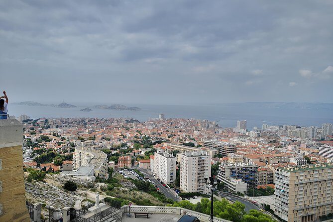 Marseille Shore Excursion: City Sightseeing Tour of Marseille - Navette biscuits at Four des Navettes and time in Le Vieux Port