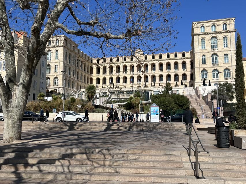 Marseille: Sightseeing E-Bike Tour - Corniche John F. Kennedy: coastal classics, Château d’If stories, and a sculpture spin
