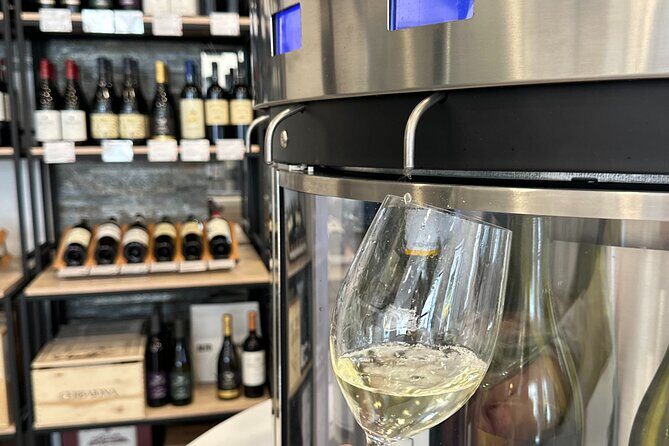 Marseille: Tailored Wine Tasting Experience in a Top Wine Shop - The Meeting Point: A Simple Start on Rue de la Tour