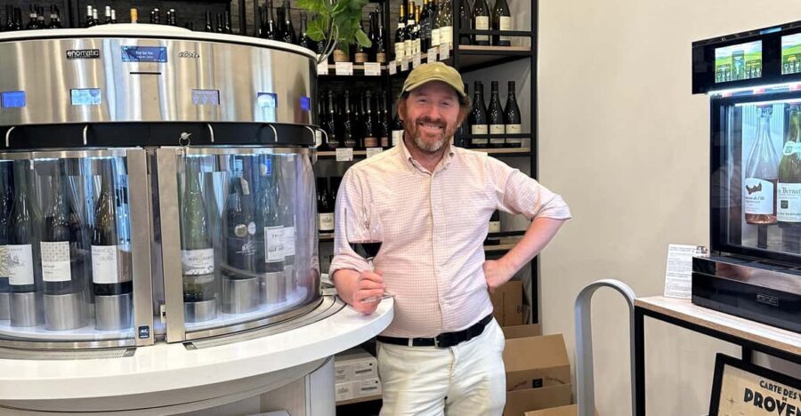 Marseille: Tailored Wine Tasting Experience in Top Wine Shop - Cheese and bread: the part that keeps the night smooth
