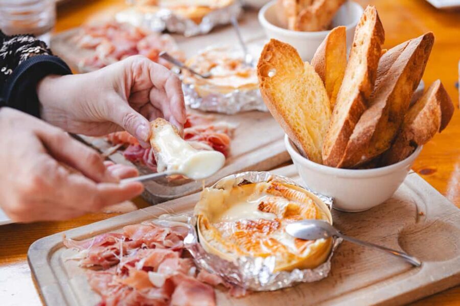 Marseille: Walking Food Tour with Full Meal - Old Port to Le Panier: Marseille’s working-food start
