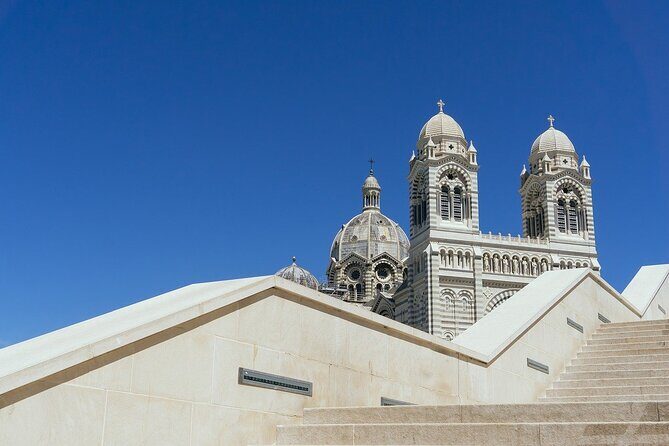Marseille Walking Tour: Explore Top Sights & Hidden Gems - Le Panier: Old District Streets and Small-Square Energy