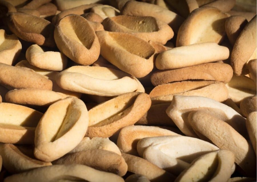 Marseille's Classics : Le Panier Guided Tour - The bakery tasting: a short stop that teaches you how locals think