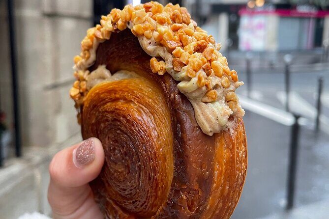 Marseille's Sweetest Bites: Pastry & Chocolate Food Tour - Flaky Pastry Stops: Croissants, Éclairs, and Craft You Can Taste