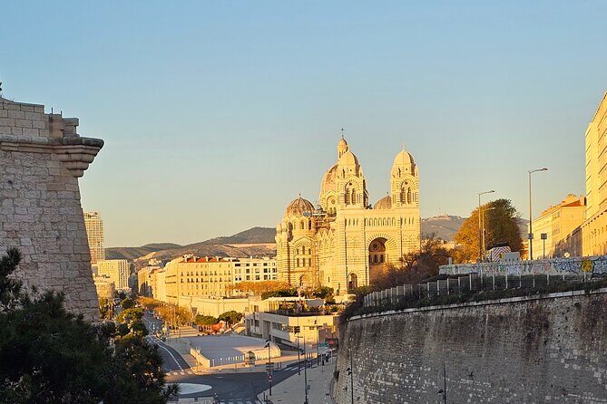 Odyssey of Discovery through the Great Marseille - Basilique Notre-Dame de la Garde: the 360° crown over Marseille