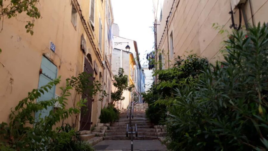"Old Marseille" district tour and treasure hunt - The treasure hunt mechanics: how the booklet turns you into the protagonist