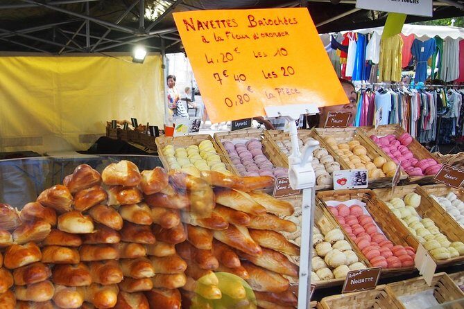 Picturesque Luberon - From MARSEILLE - Stop 1: L’Isle-sur-la-Sorgue on Sunday (Market Morning)