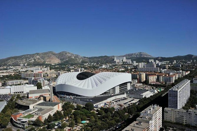 Private transfer by car: Airport from / to the City or Port of Marseille - Booking Timing: Why 42 Days Ahead Is a Smart Move