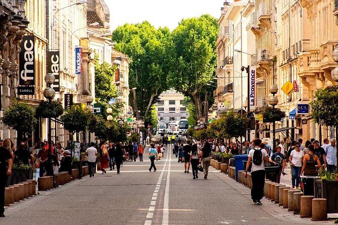 Private transfer by car: Marseille airport from or to Avignon - Handling Flight Delays Like a Pro (Without Stressing Your Driver)