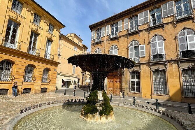 Short Day Tour around Aix en Provence and Wine Tasting - Marseille to Aix-en-Provence by 11am minivan: smooth start, tight timing