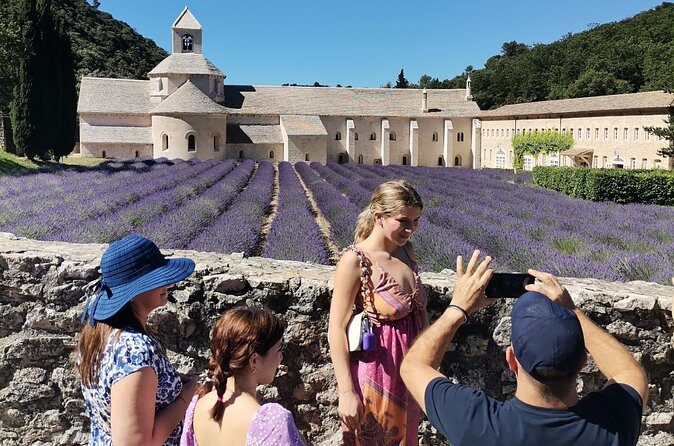 Vehicle with Driver in Provence - Value and Price: When It Works, and When It Feels Expensive